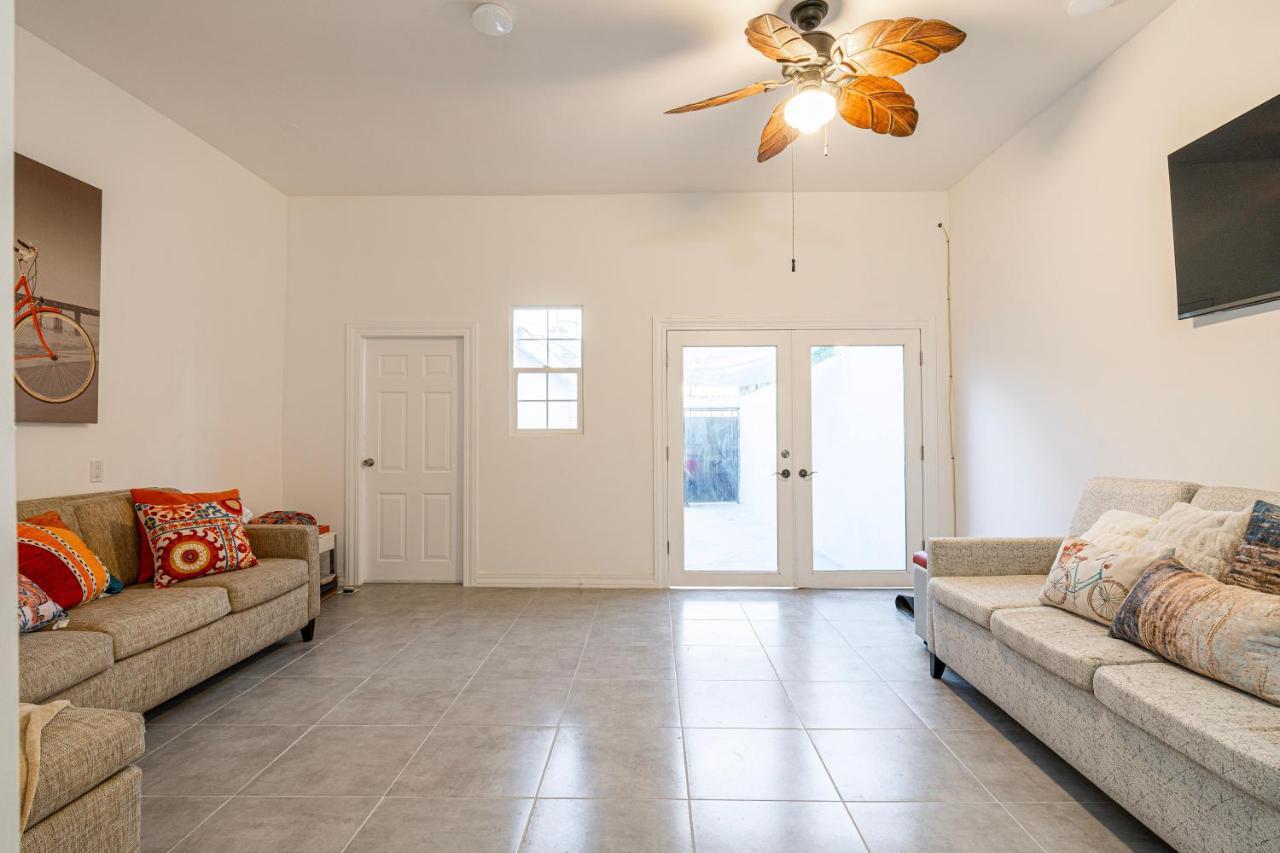 2 Br/ 1 Ba Home, Sleeps 10, 1 Min Walk To Rosarito Beach Zewnętrze zdjęcie