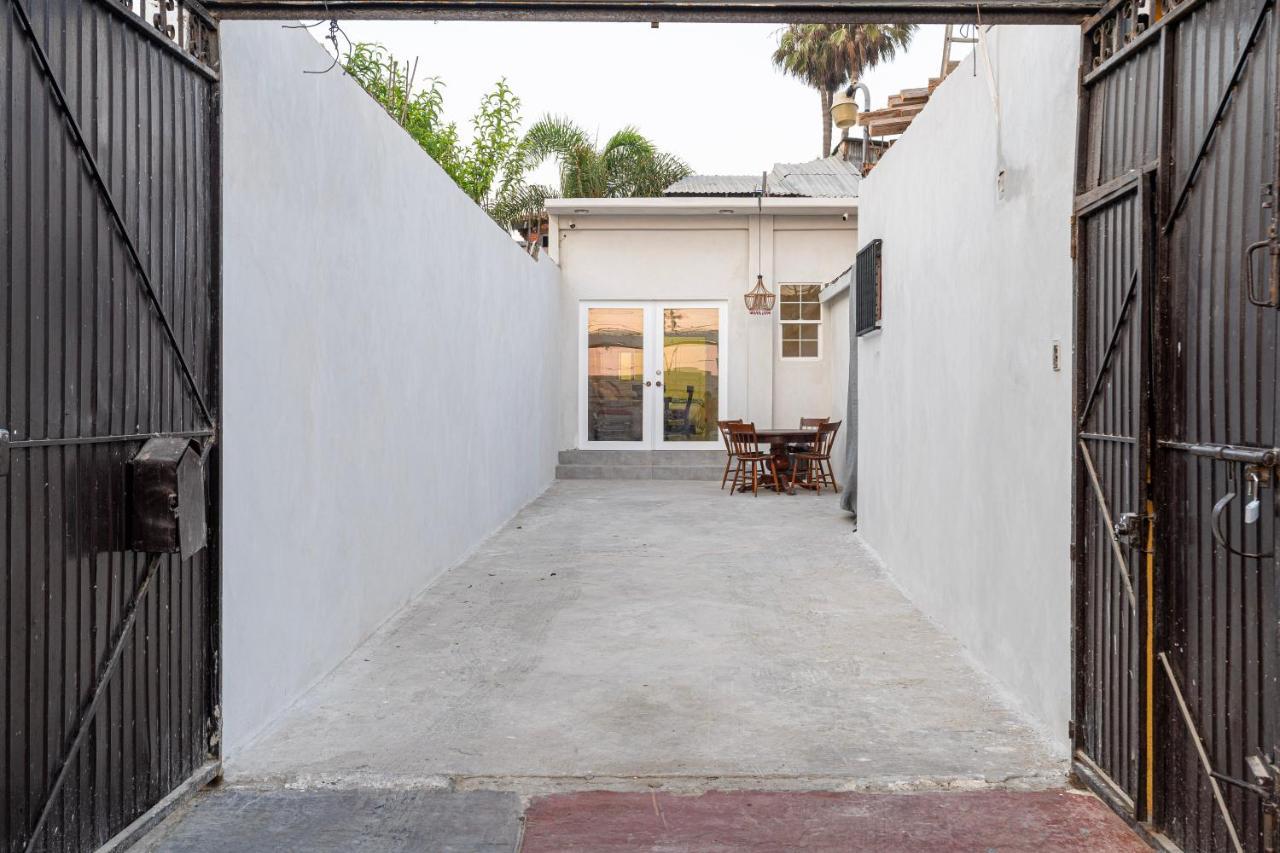2 Br/ 1 Ba Home, Sleeps 10, 1 Min Walk To Rosarito Beach Zewnętrze zdjęcie