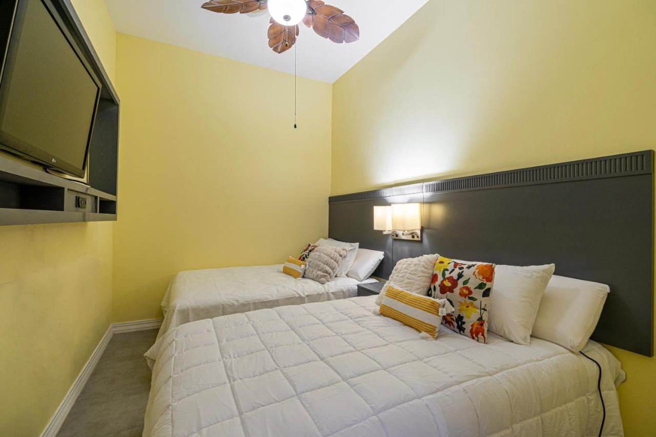 2 Br/ 1 Ba Home, Sleeps 10, 1 Min Walk To Rosarito Beach Zewnętrze zdjęcie